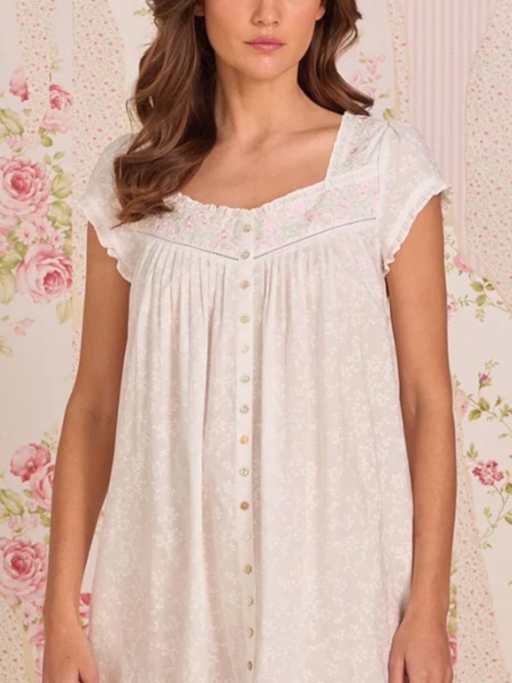 Eileen West White Floral Cotton Lace Trim Nightgown with Pockets - Size Medium